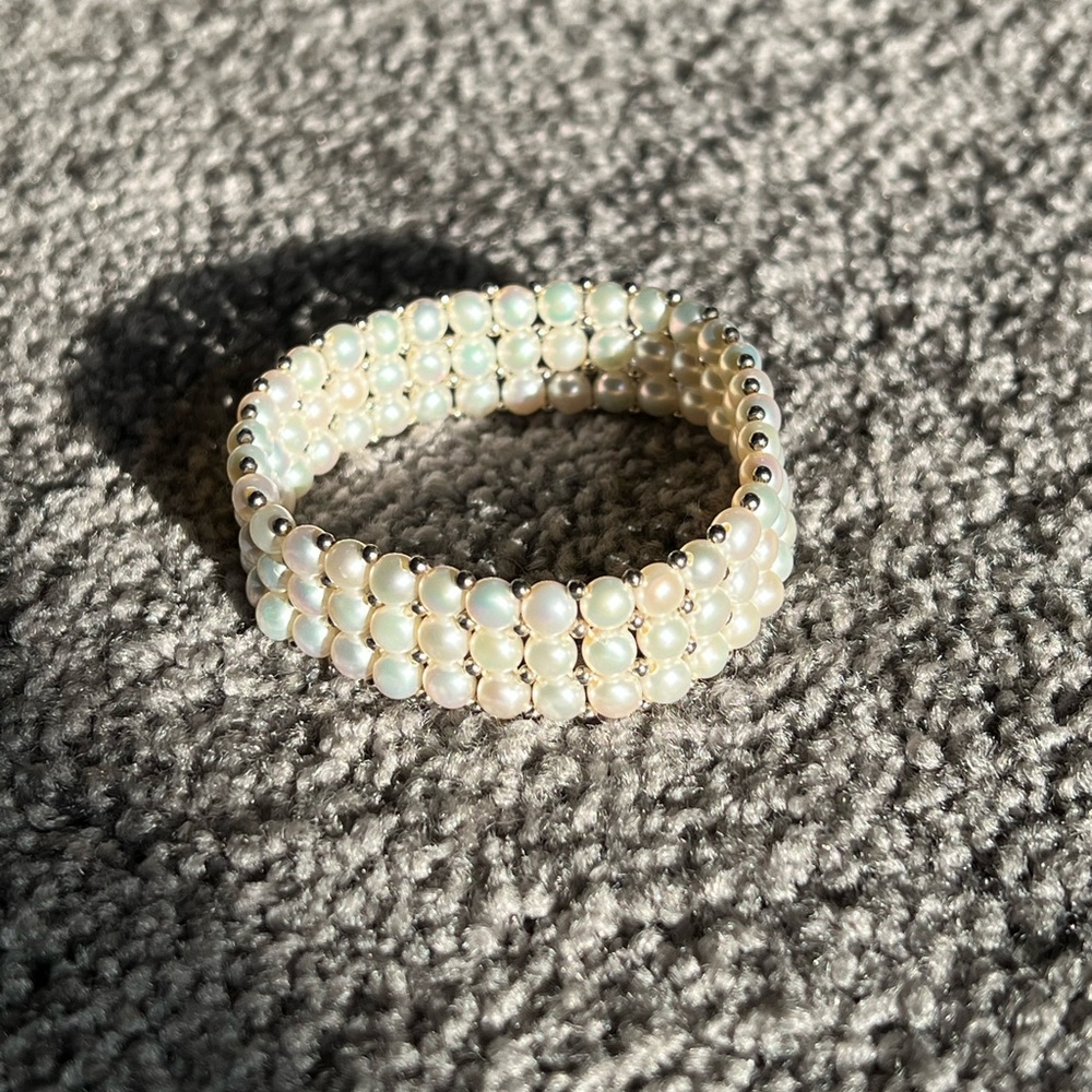Faux pearl pull-on bracelet